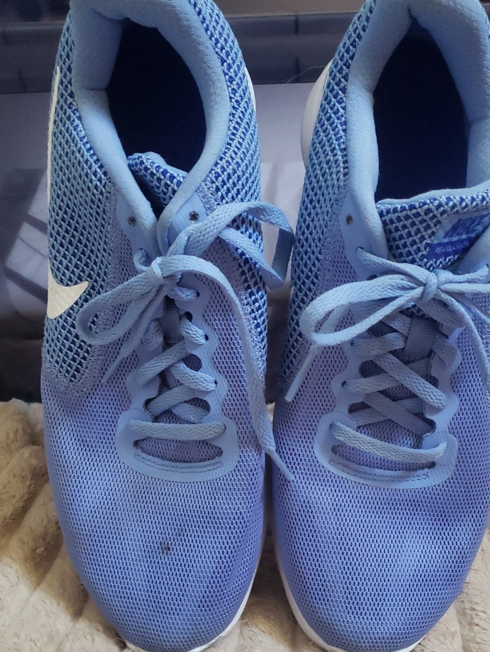 NIKE Lightweight Blue Mesh Sneakers Size 11